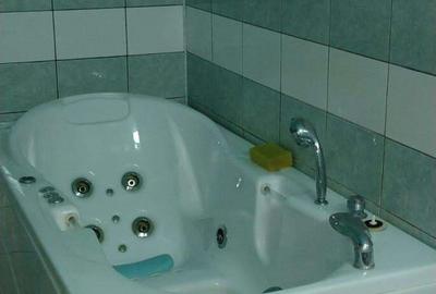 Casă cu 2 camere cu Teren 900 Mp în Adjud - 6