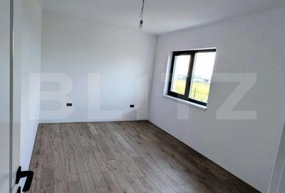 Casă cu 4 camere cu Teren 275 Mp în Miroslava - 1