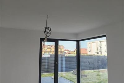 Casă cu 3 camere cu Teren 335 Mp în Central - 9