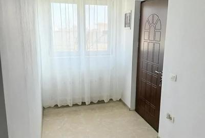 Casă cu 7 camere cu Teren 2745 Mp în Malu - 1
