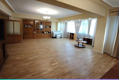 Spațiu comercial, de 220 mp, în Nicolina - 3