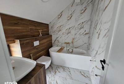Casă cu 4 camere cu Teren 700 Mp în Bârnova - 1