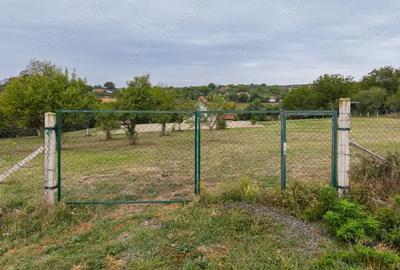 Teren de 1584 mp, în Murani - 2