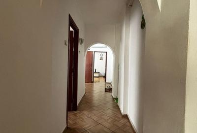 Apartament cu 4 camere în Ferentari - 2