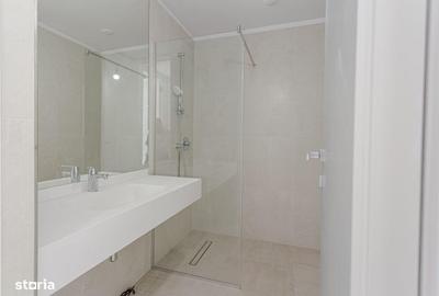 Apartament cu 4 camere în Tei - 1