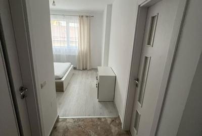 Garsonieră decomandată în Roșu - 3