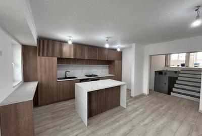 De vanzare apartament Samantha Urcator zona Polivalenta - 1