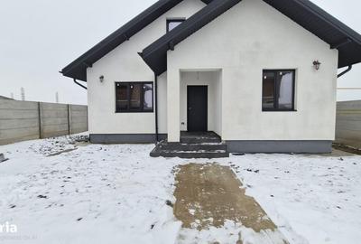 Casă cu 3 camere cu Teren 280 Mp în Central - 3