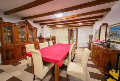 Casă cu 8 camere cu Teren 1318 Mp în Vad - 10