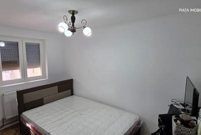 Apartament cu 3 camere decomandat, mobilat în Micro 6 - 5