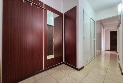 Apartament cu 3 camere decomandat, mobilat în Tomis Nord - 12