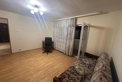 56mp, mobilat si utilat in bloc anvelopat lingă piata Doina - 4