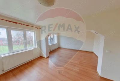 Casă cu 3 camere cu Teren 1262 Mp în Vad - 6