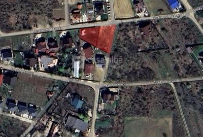 Teren Construcții intravilan de 1586 mp, în Bucium