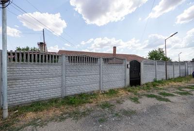 Casă renovată cu 3 camere din cărămidă în Gradiste - 9