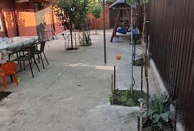 Casă cu 6 camere cu Teren 359 Mp în Mangalia - 1