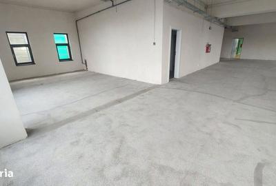 Spațiu comercial, de 247 mp, în Est - 4