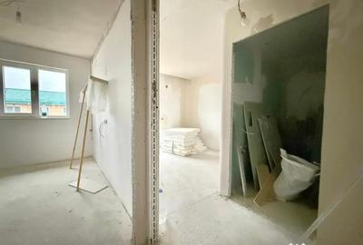 Casă cu 4 camere cu Teren 50 Mp în Pipera