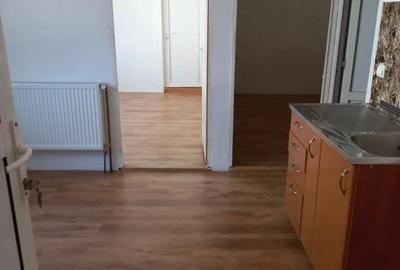 Apartament cu 2 camere decomandat în Central - 1