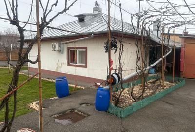 Casă cu 3 camere cu Teren 500 Mp în Central - 2