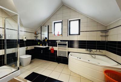 Casă individuală cu 4 camere cu Canalizare în Ghiroda - 9