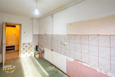 Apartament cu 2 camere decomandat în Simeria - 14