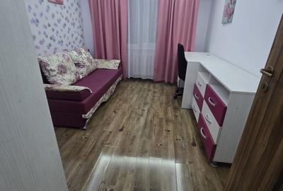 Apartament cu 3 camere decomandat în Nicolina - 2