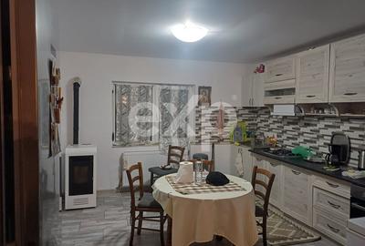 Vila 4 camere cu garaj dublu, teren 500 mp, Albota – zona centrala - 4