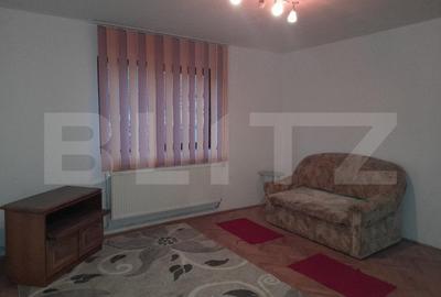 Casa  3 camere SI GRADINA 550mp in vatra satului TARLUNGENI - 2