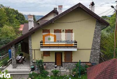 Casă cu 9 camere cu Teren 1800 Mp în Central - 9