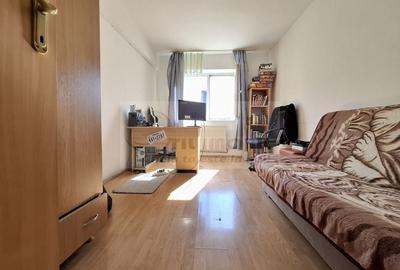 Liber, de vanzare apartament 3 camere Valea Lupului Iasi, baie cu geam - 10