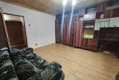 Garsoniera de vanzare, etaj 1, 30 mp, Siret - 1