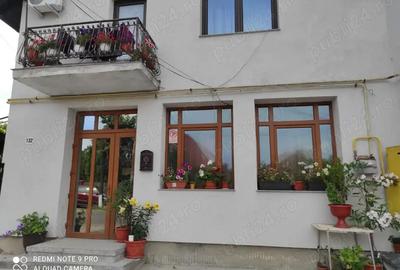 Casă cu 5 camere în Central - 2