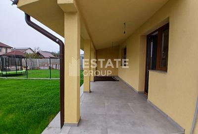 Duplex cu 5 camere cu Canalizare în Dumbrăvița