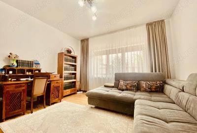 Casă cu 6 camere cu Teren 650 Mp în Central - 9