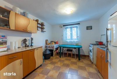 Casă cu 4 camere cu Teren 2450 Mp în Iedera - 10