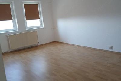Apartament cu 2 camere decomandat în Balș - 19