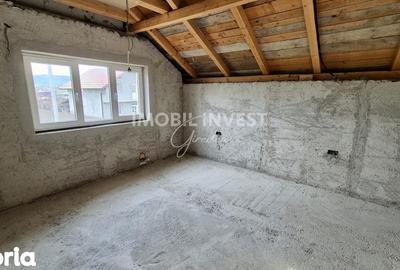 Casă cu 6 camere cu Teren 575 Mp în Central - 2