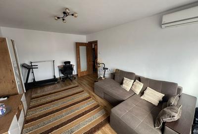 Apartament 3 camere decomandat, spatios, 5/8 -Bd.Unirii, Comision 0% - 3