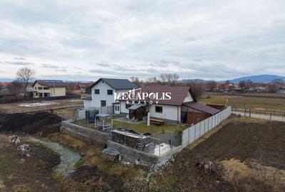 Casă individuală cu 6 camere cu Canalizare în Lunca Calnicului - 47