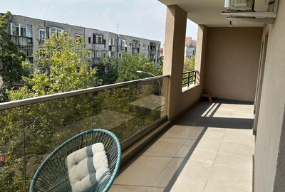 Apartament cu 3 camere semidecomandat, mobilat în Decebal - 18