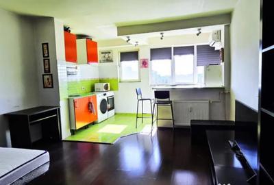 Garsonieră în Titan - 1