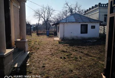 Casă cu 4 camere în Caracal - 9