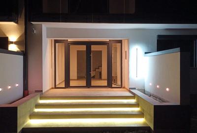 Apartament cu 3 camere decomandat în Titu - 8