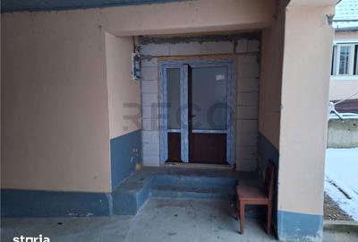 Casă cu 4 camere cu Teren 11000 Mp în Uileacu de Beiuș - 5