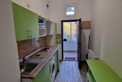 Apartament cu 3 camere decomandat în Spitalul Județean - 16