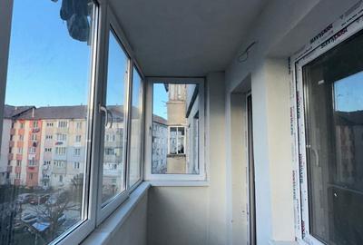 Apartament cu 3 camere decomandat în Central - 1