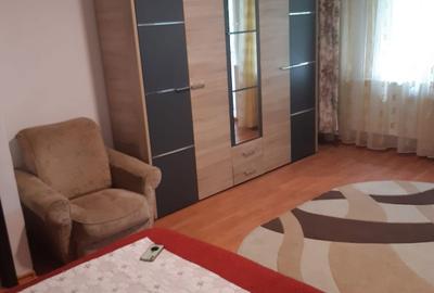 Garsonieră decomandată în Central