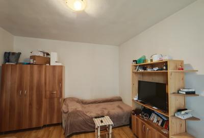 Garsonieră decomandată, mobilată în Florești - 2