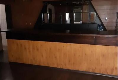 Spațiu comercial, de 200 mp, în Central - 5